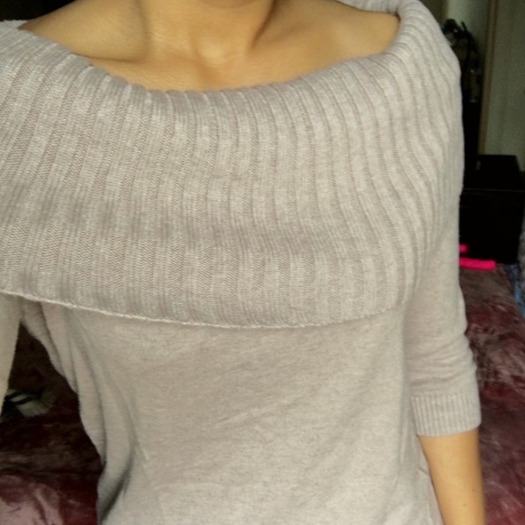 [SOLD] Express Off Shoulder Foldover Knit Sweater, XS - Picture 1 of 6